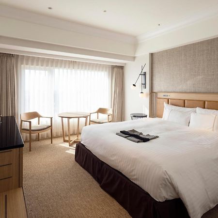 Kobe Bay Sheraton Hotel & Towers Esterno foto