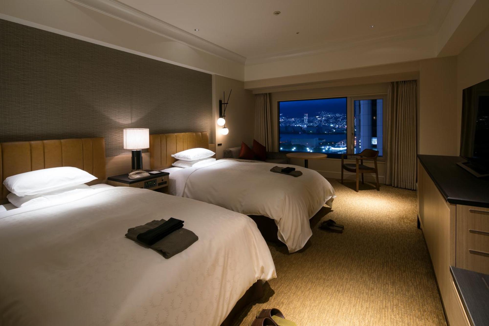 Kobe Bay Sheraton Hotel & Towers Esterno foto