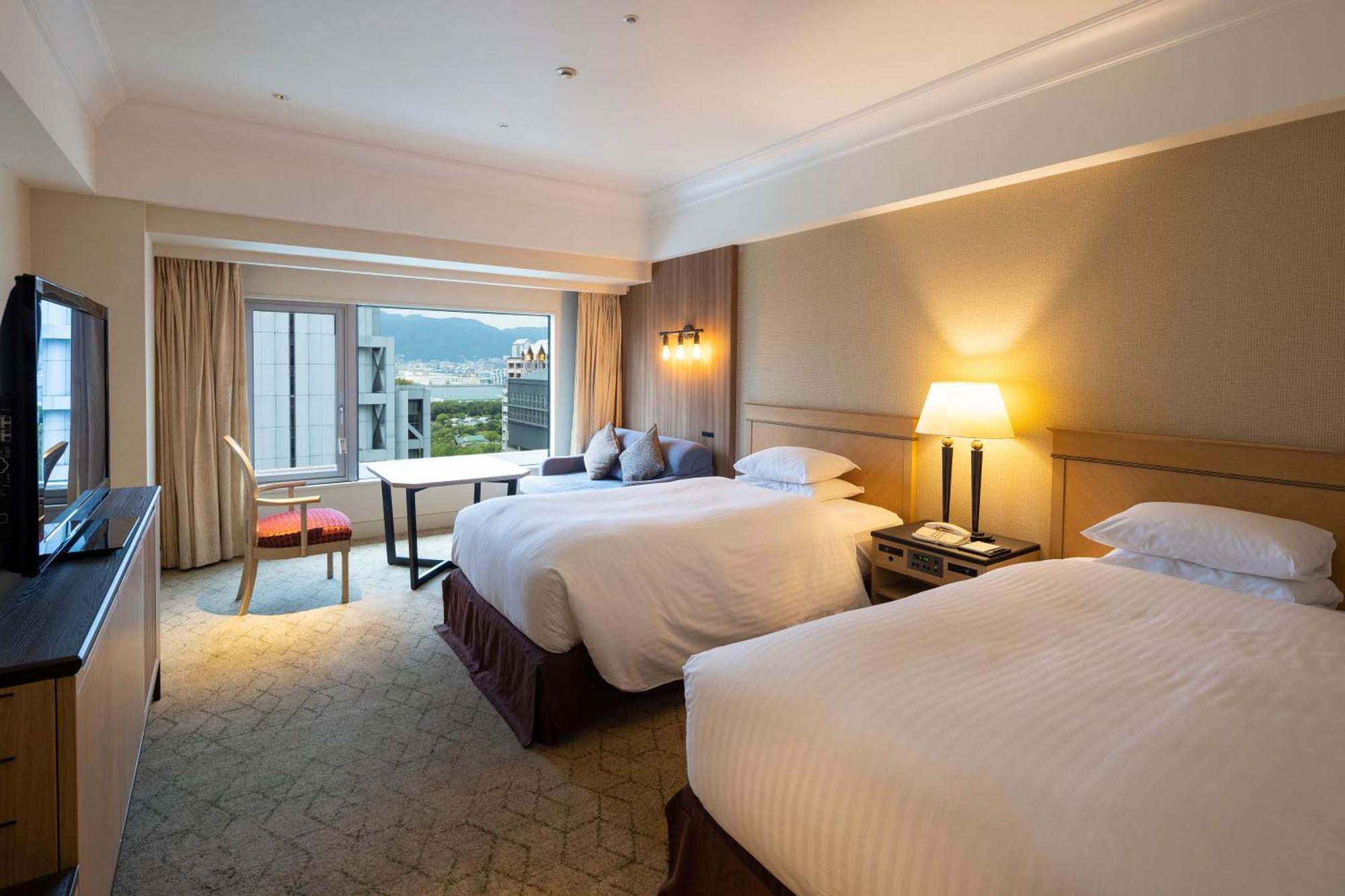 Kobe Bay Sheraton Hotel & Towers Esterno foto