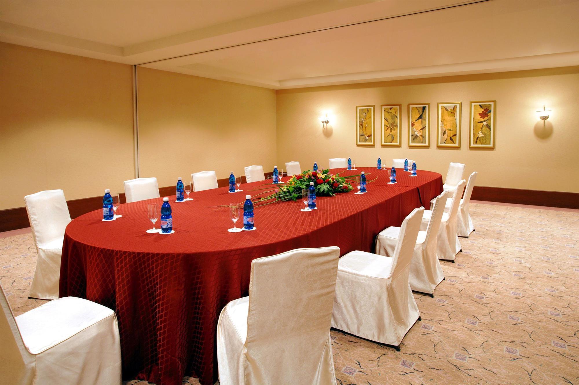 Kobe Bay Sheraton Hotel & Towers Servizi foto