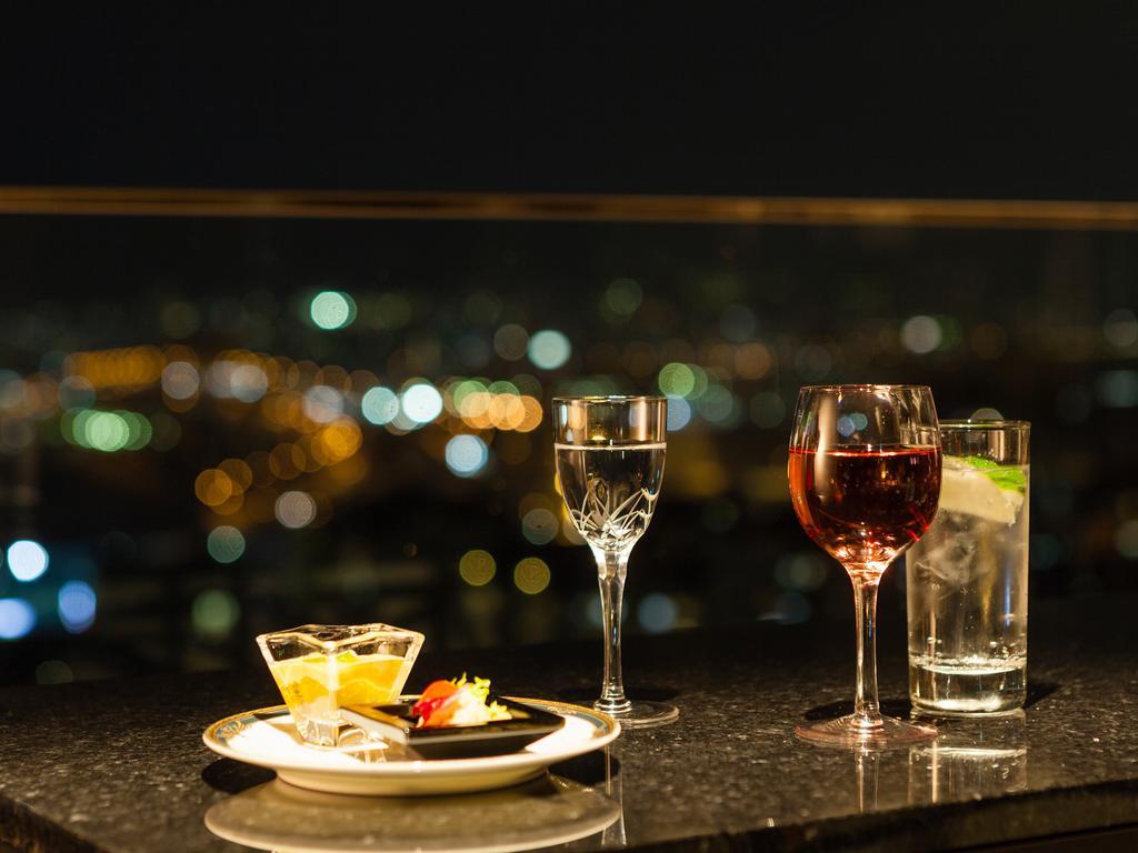 Kobe Bay Sheraton Hotel & Towers Esterno foto