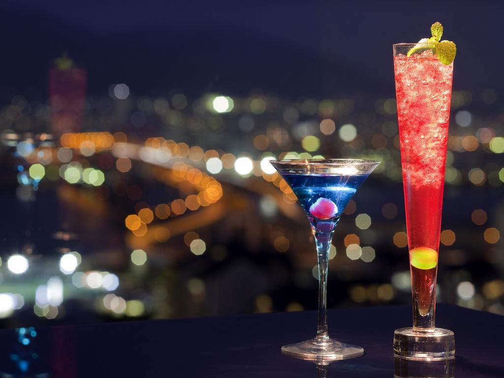 Kobe Bay Sheraton Hotel & Towers Esterno foto